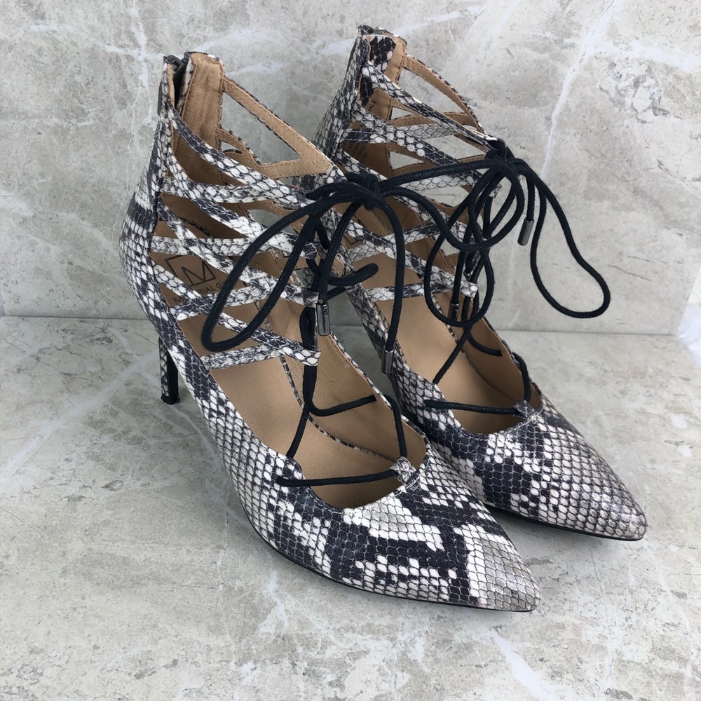 Material Girl "Pronto" Snakeskin point toe Heels 8